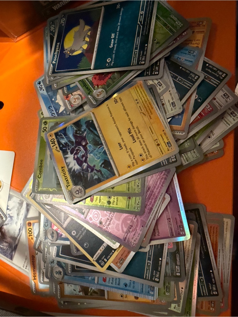 1,000 Pokemon Cards - Picture 5 of 6
